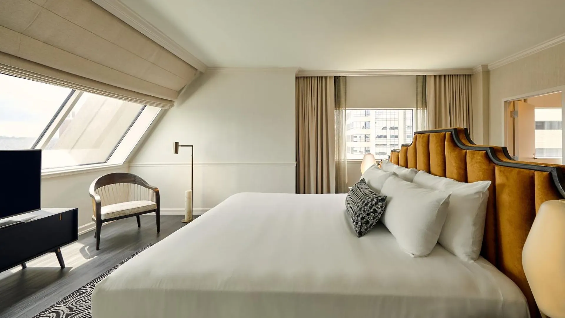 Loews Nashville Hotel At Vanderbilt Plaza